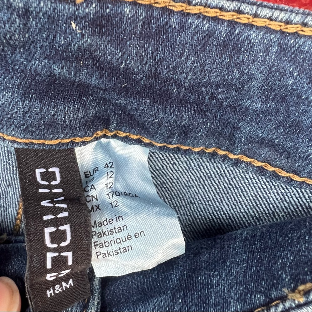 Divided by H&M jean shorts size 12 - Picture 2 of 3